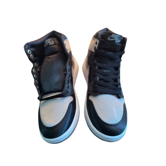 Nike Jordan 1 Retro Hightop, Satin, women - Picture 4 of 5